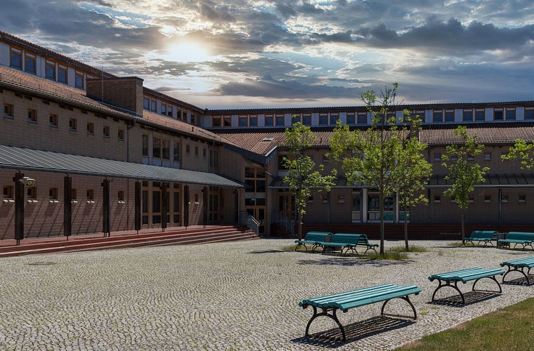 遵义南方白酒中等专业学校2022年招生简章中专 遵义南方白酒中等专业学校2022年招生简章中专